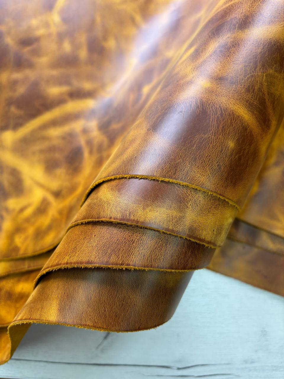 Кожа натуральная Крейзи Хорс цвета табак 1