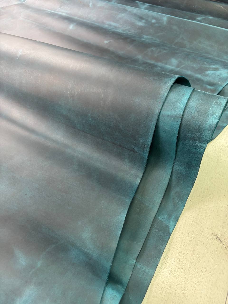 Кожа натуральная Крейзи Хорс цвета морская волна 3