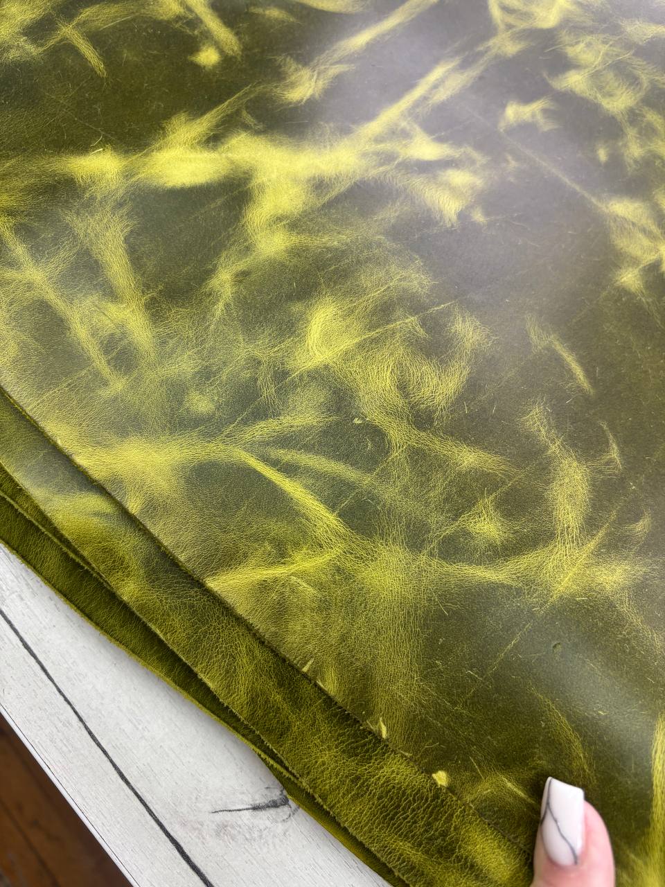 Кожа натуральная Крейзи Хорс цвета лайм 2