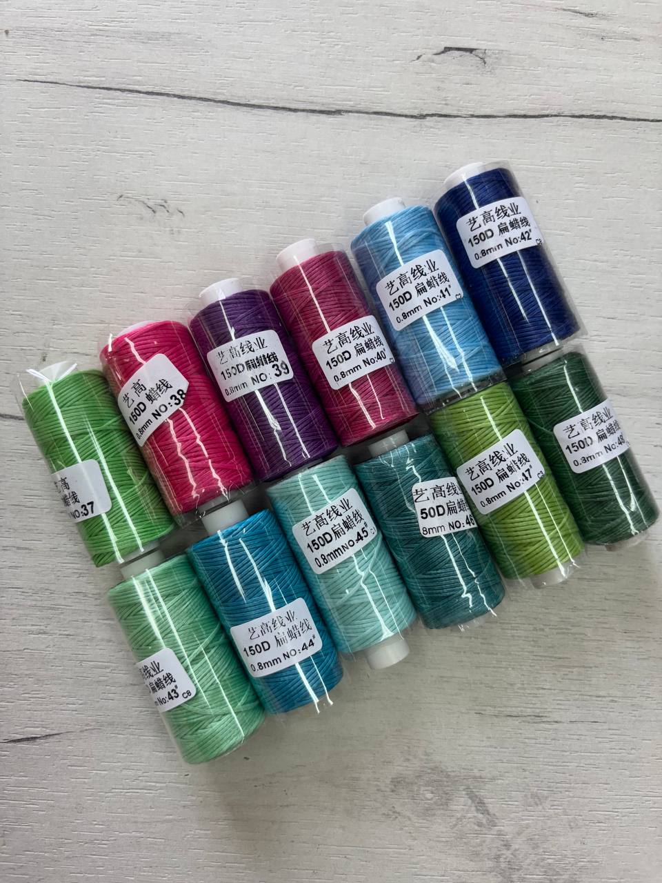 Нить вощеная плоская 3