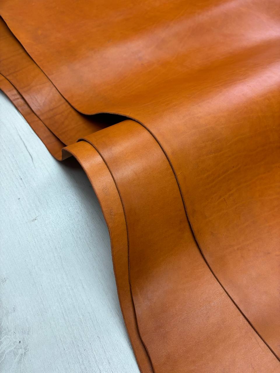 Юфть шорно-седельная рыжая с финишем 2