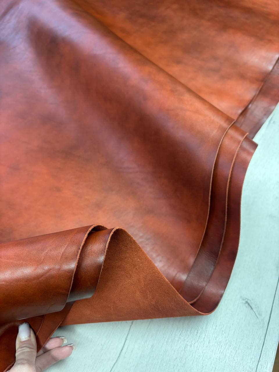 Юфть шорно-седельная с финишным покрытием в цвете охра 2