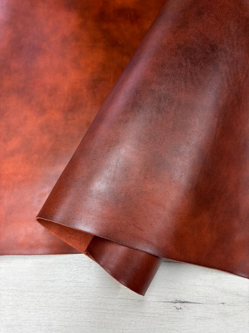 Юфть шорно-седельная с финишным покрытием в цвете охра 3